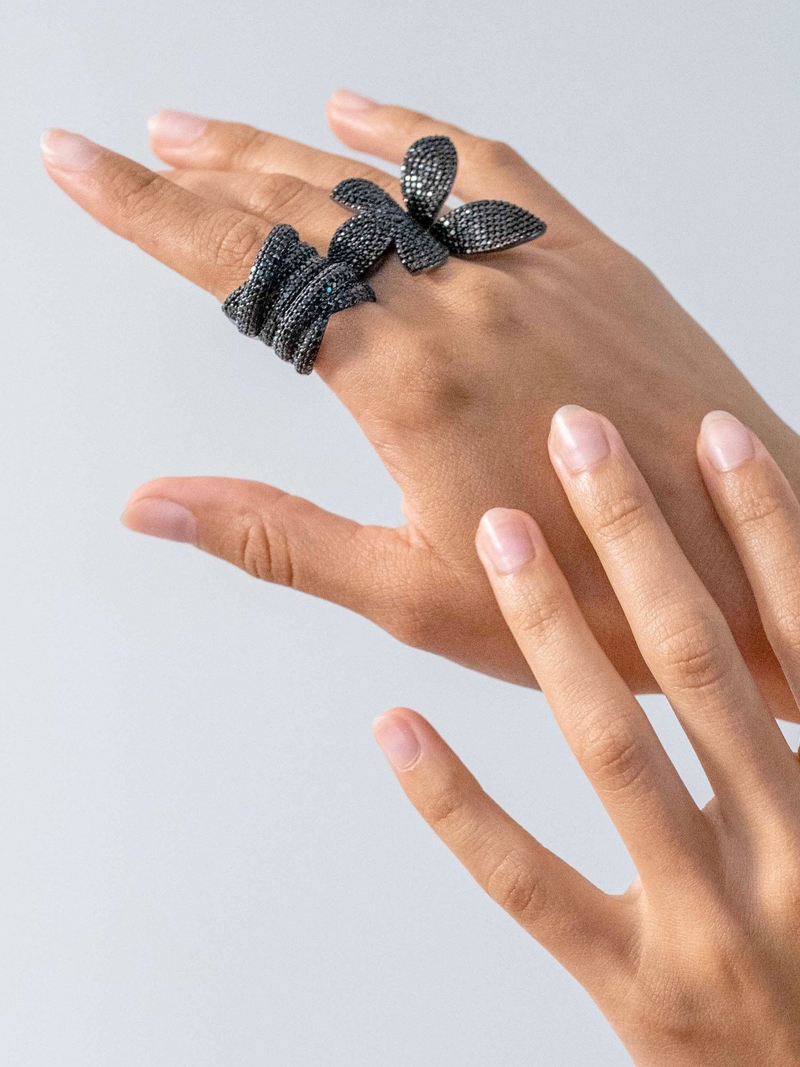 Black Spinel Bundle Ring